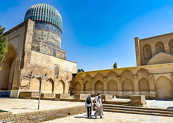 Bibi Khanym Mosque