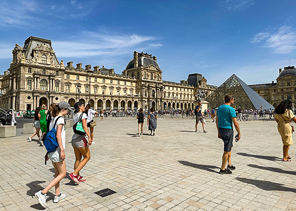 Louvre Museum